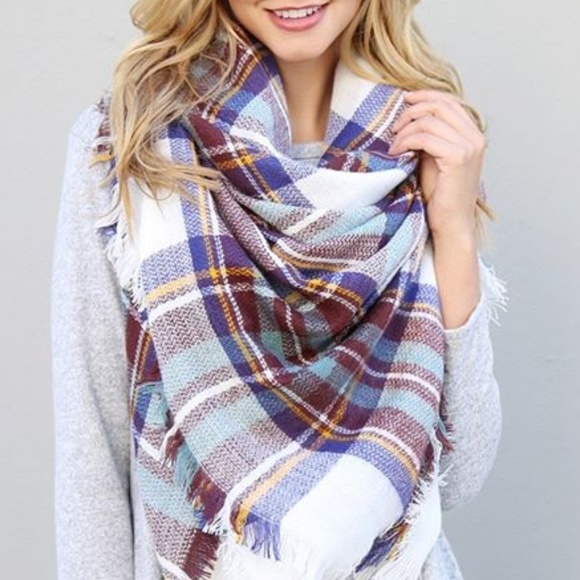 Accessories - OVERSIZED BLANKET SCARF